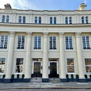 the-regency.belfasthotelsireland.com/
